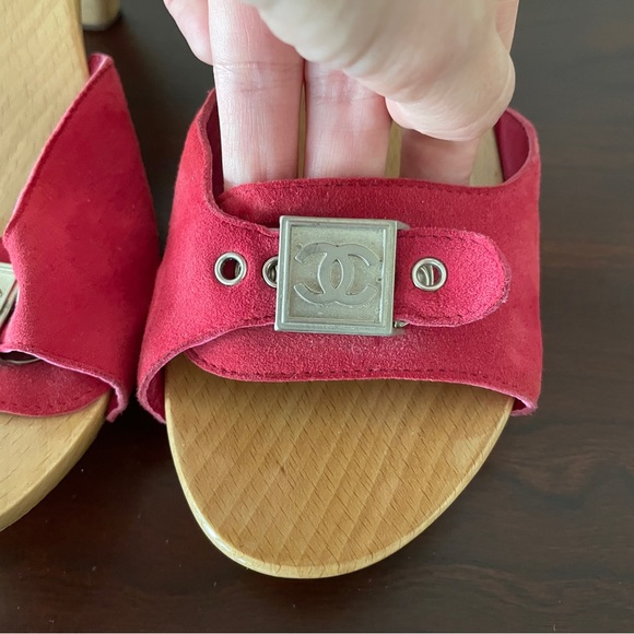 CHANEL suede mule sandal - Picture 4 of 9
